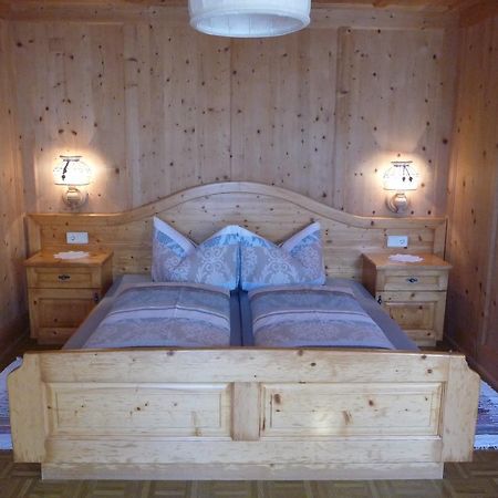 Biohof Jenewein Apartment Innervillgraten Bagian luar foto